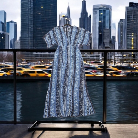 Reformation Wrap Dress floral print Size 4 - Picture 12 of 15